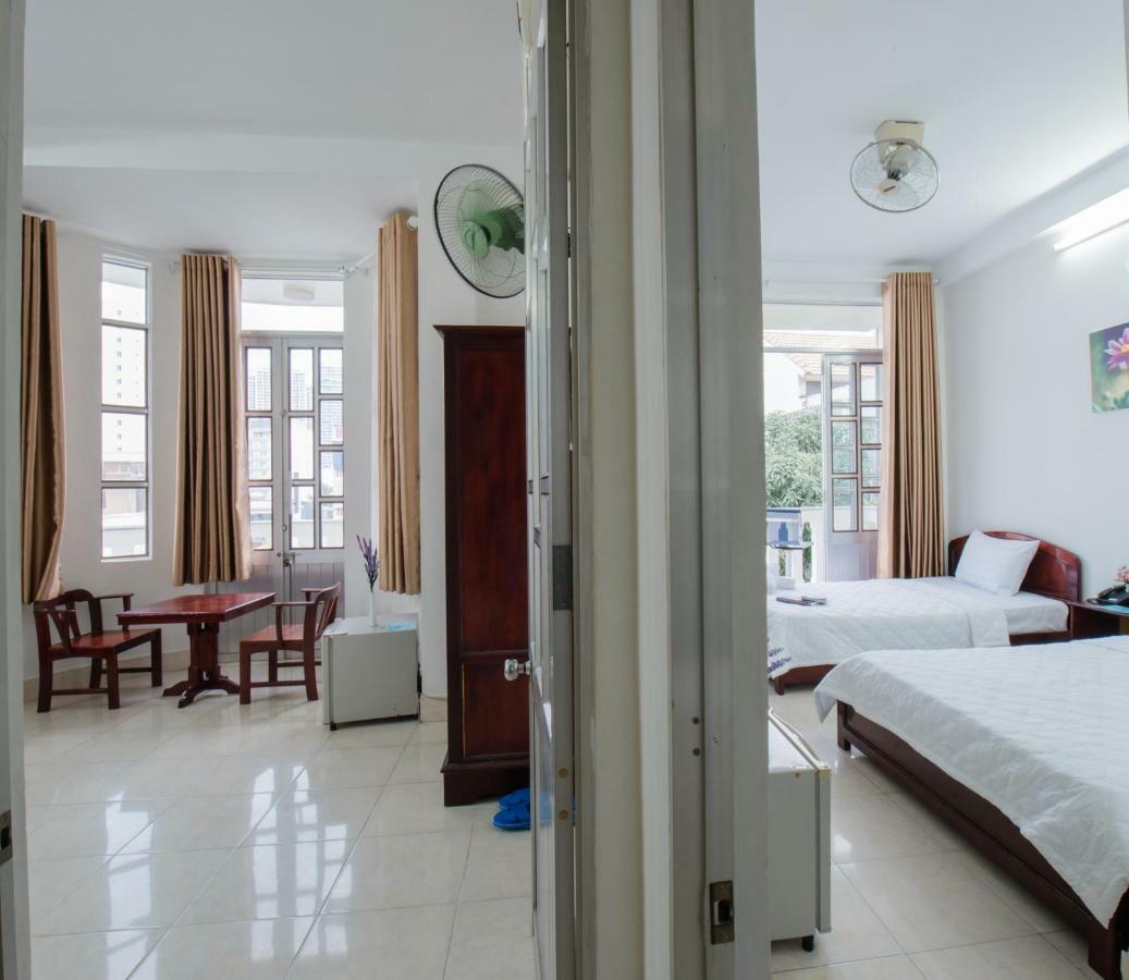 Vinlegend Hotel Nha Trang Esterno foto