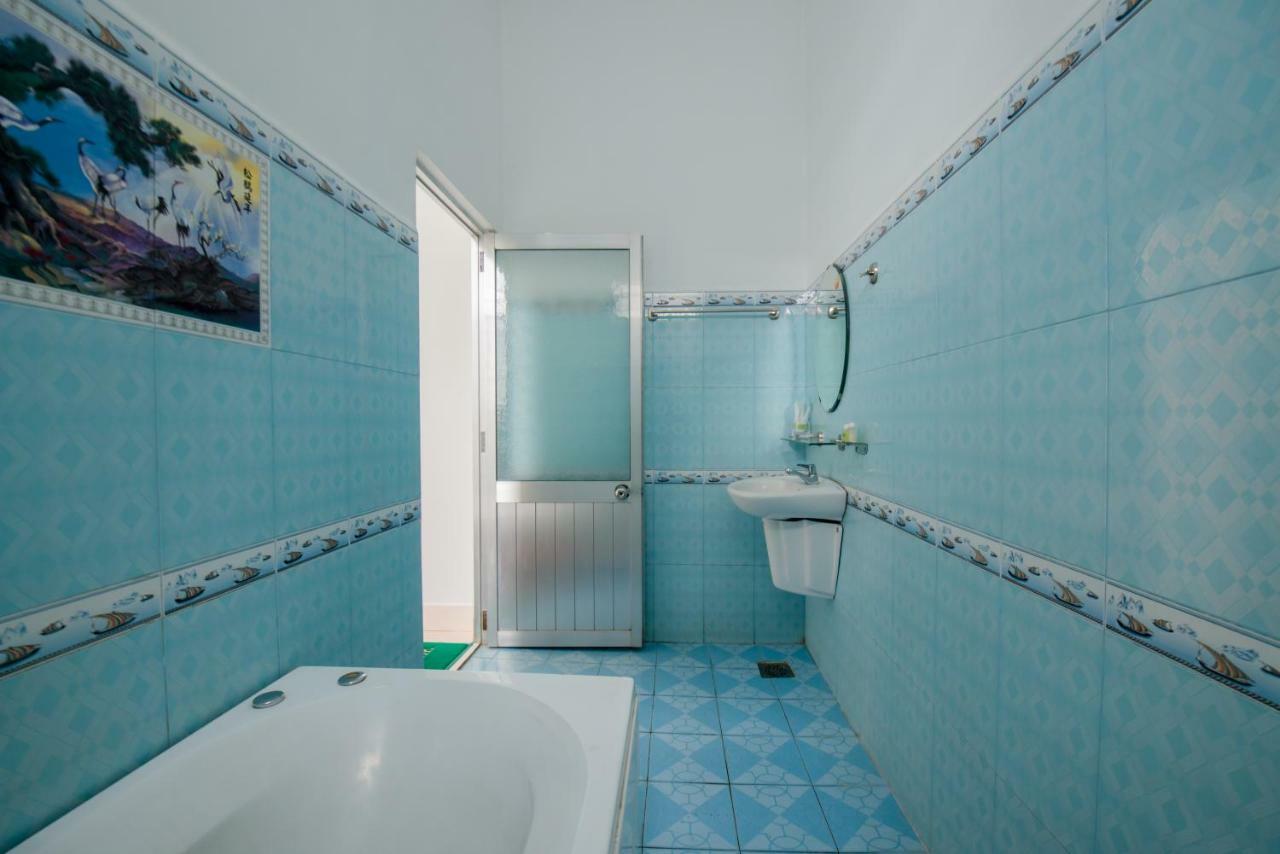 Vinlegend Hotel Nha Trang Esterno foto