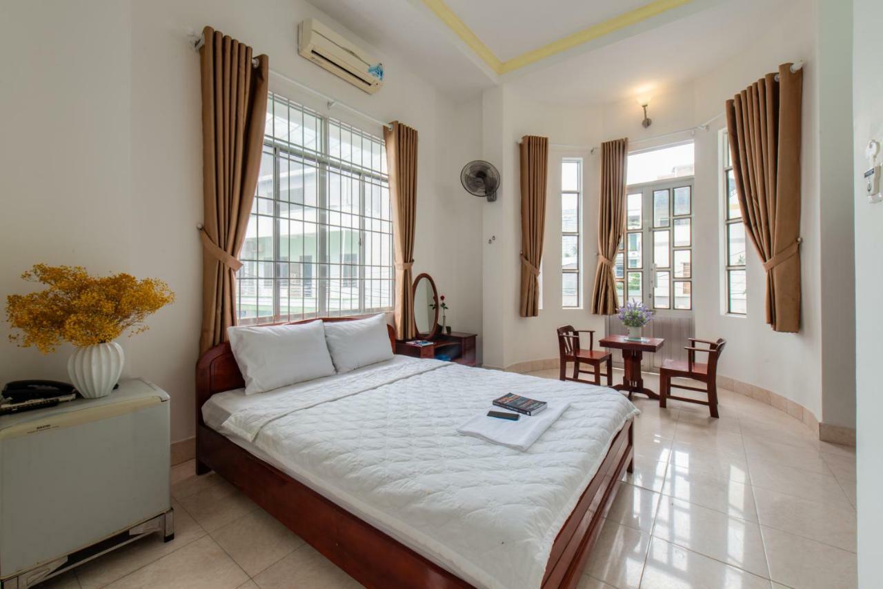 Vinlegend Hotel Nha Trang Esterno foto